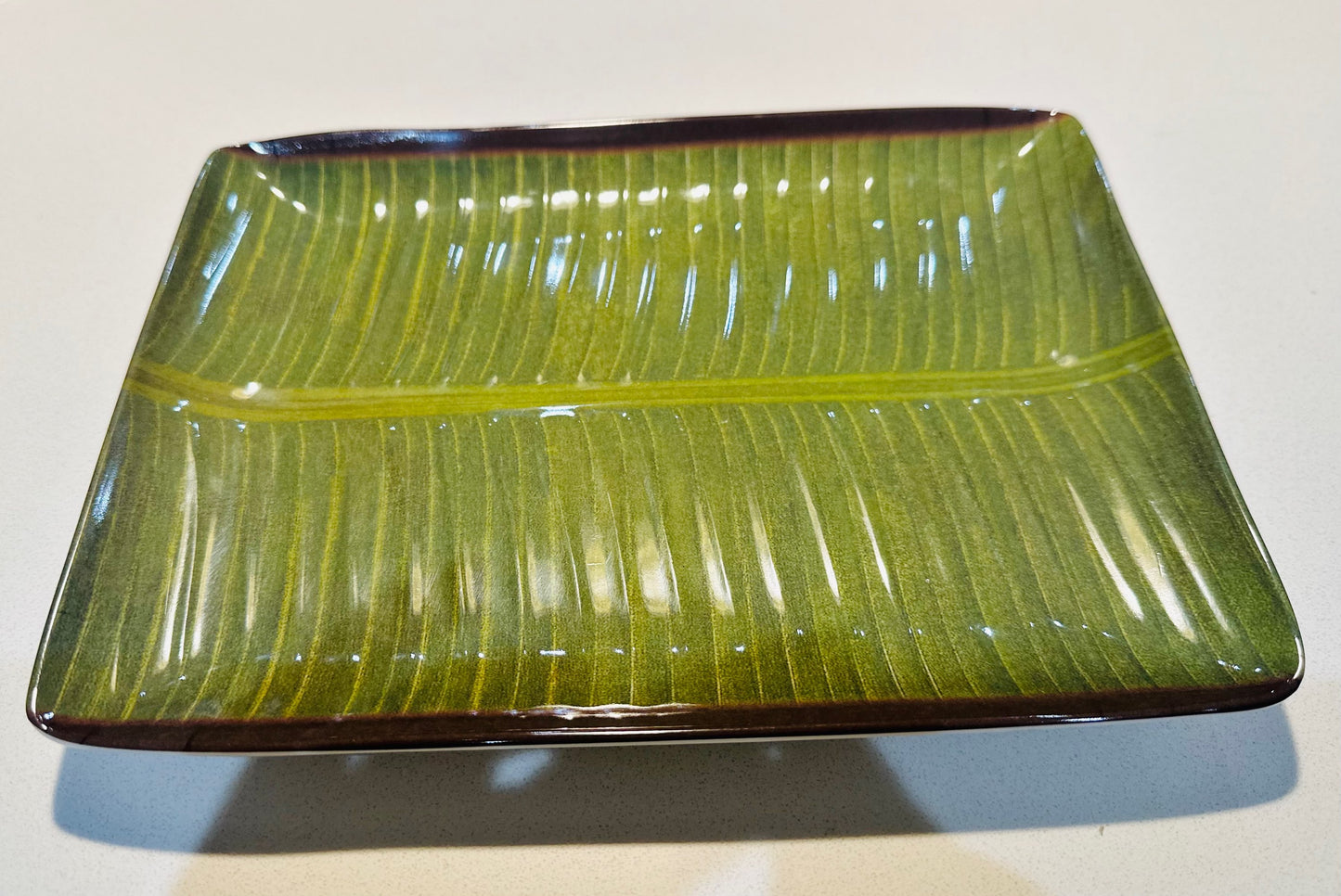 Medium Banana Plate 25cm (Ideal for khaja or 10 pec momo with chutney)  image 0