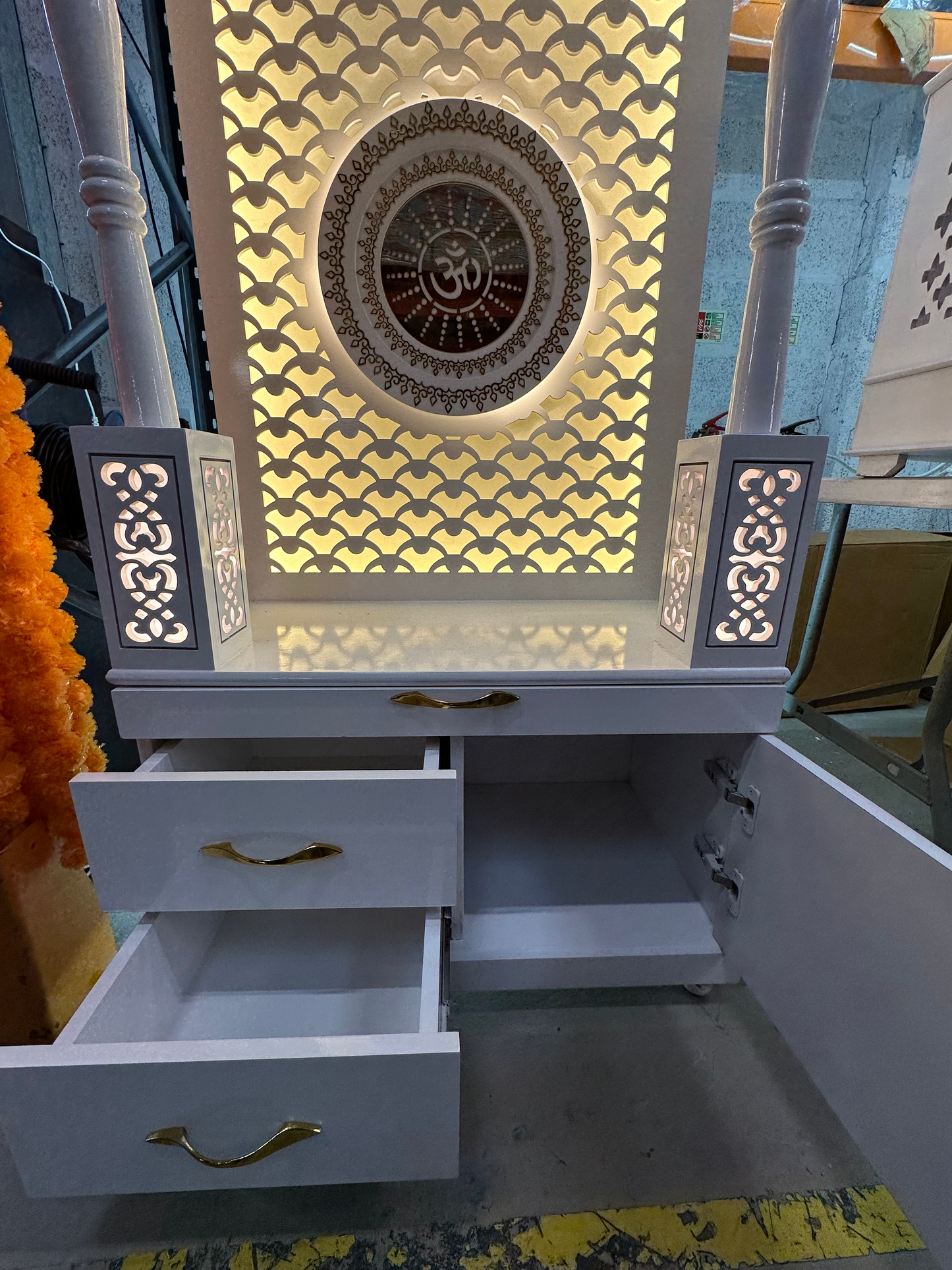 Large Temple with light (166cm Height 78 cm Wide) image 1